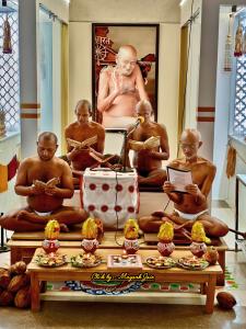 .पु. समाधि सम्राट 108 आचार्य श्री विद्यासागर महाराज के 57वें मुनि दीक्षा दिवस पर कल भव्य आयोजन कल।