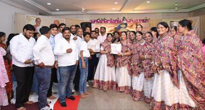 नवलखा आराधक महिला मंडल महासमुंद एवं दादा गुरुदेव भक्त मंडल राजनांदगांव संयुक्त रूप से प्रथम, विहार सेवा ग्रुप राजिम ने हासिल किया द्वितीय स्थान।